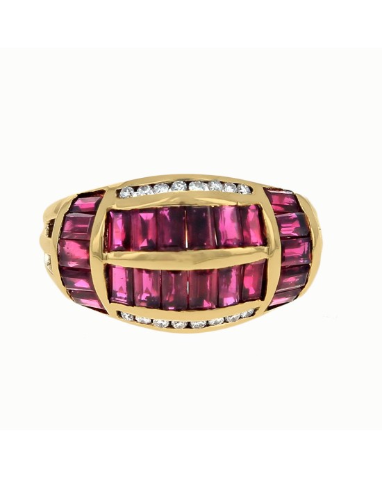Baguette Ruby and Round Diamond Tapered Ring in Gold